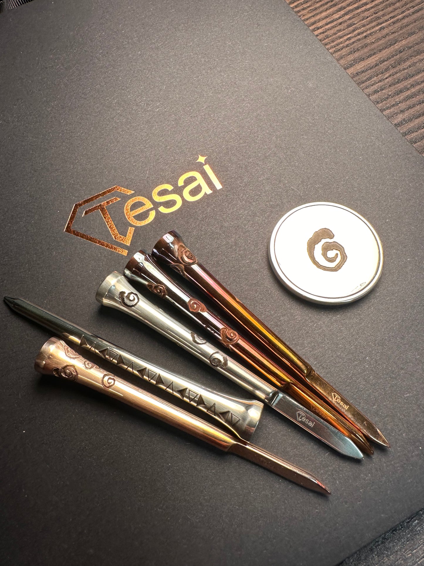 TESAI Golf Tee Shaped Divot Tools Artist's Edition